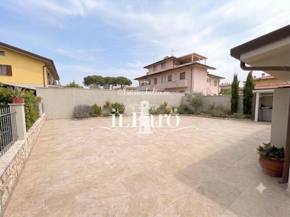 Casa indipendente con giardino, Viareggio torre del lago puccini