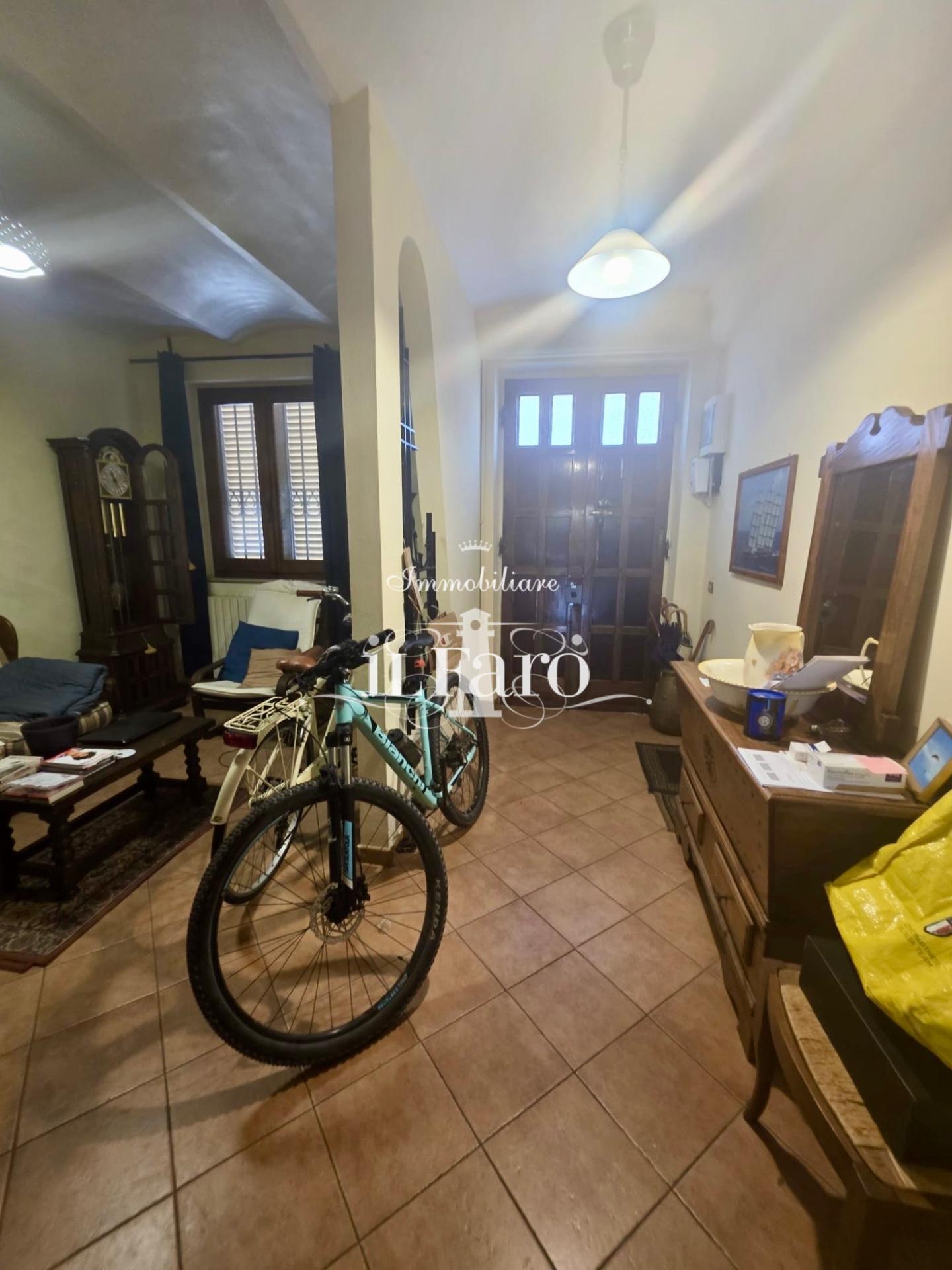 Casa indipendente in vendita a Viareggio