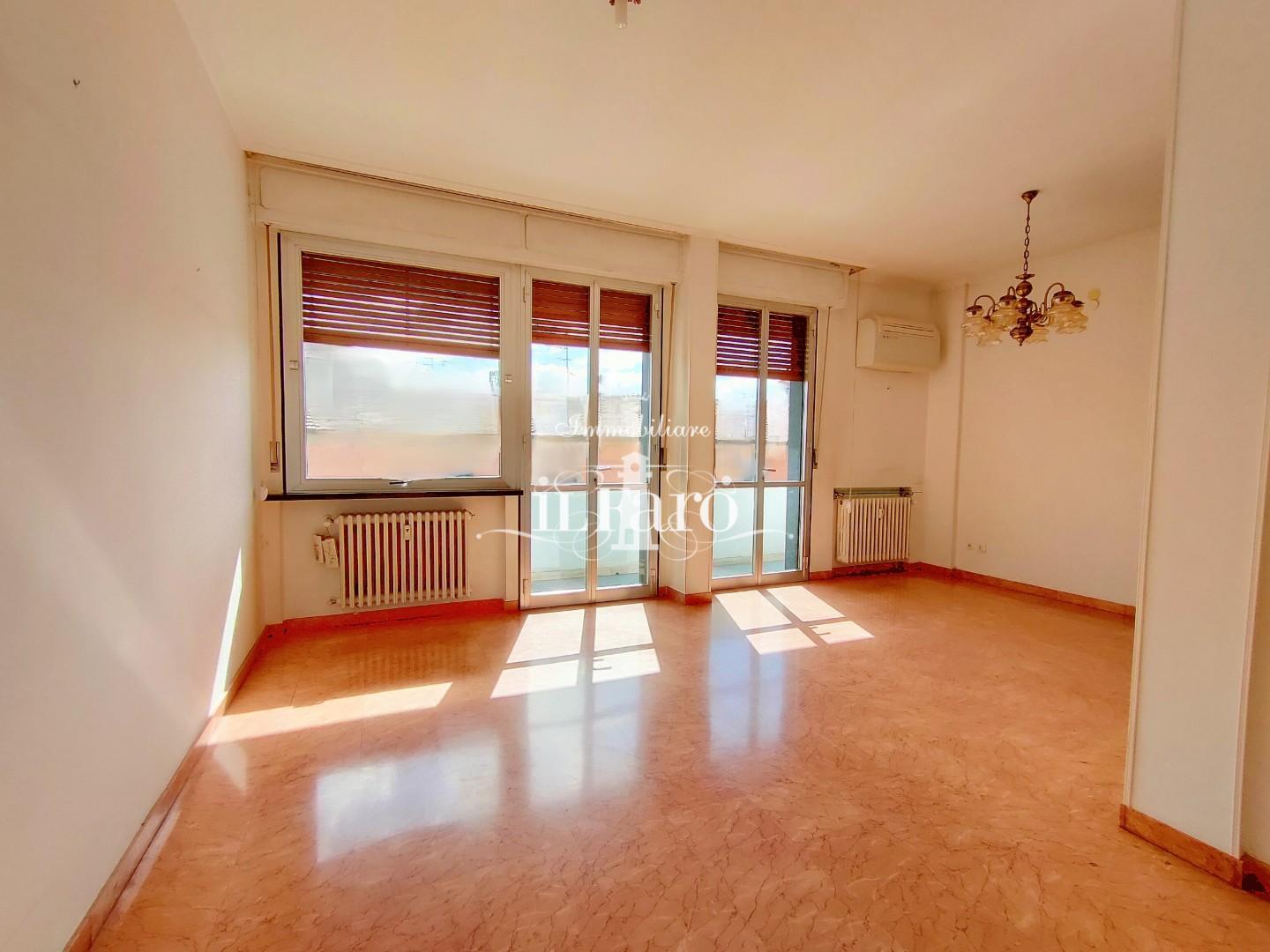 Appartamento con terrazzo, Pisa san martino