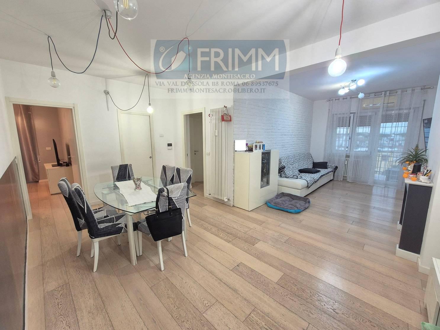 Trilocale con box a Roma