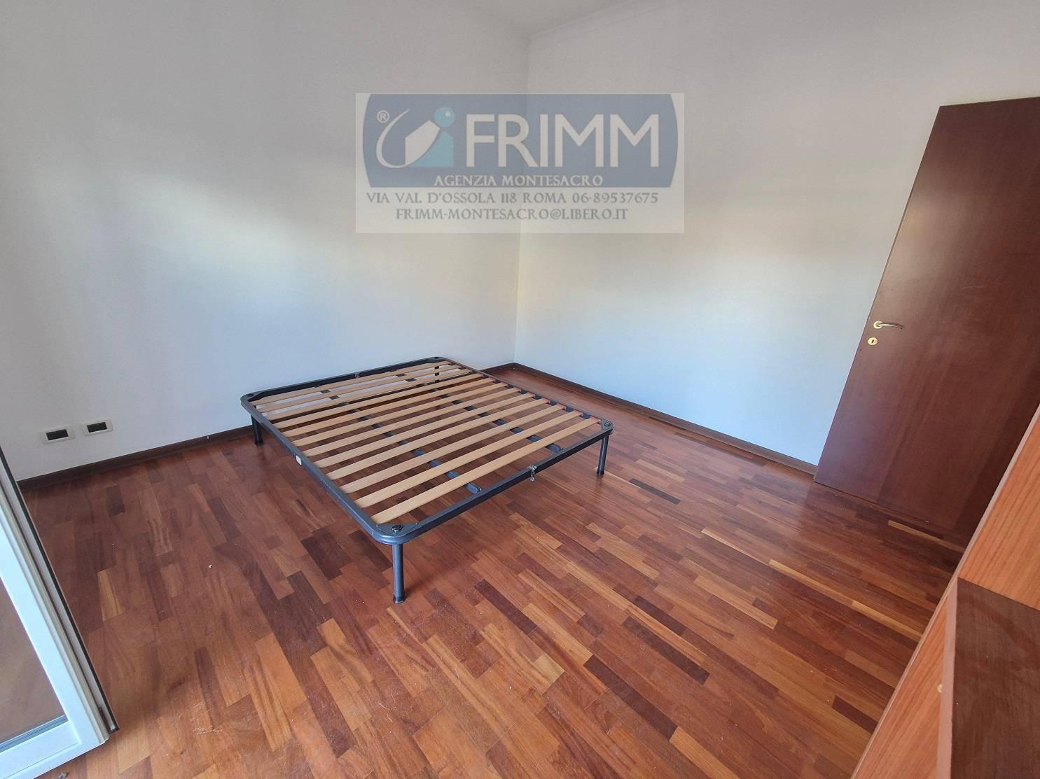 Attico arredato in affitto a Roma