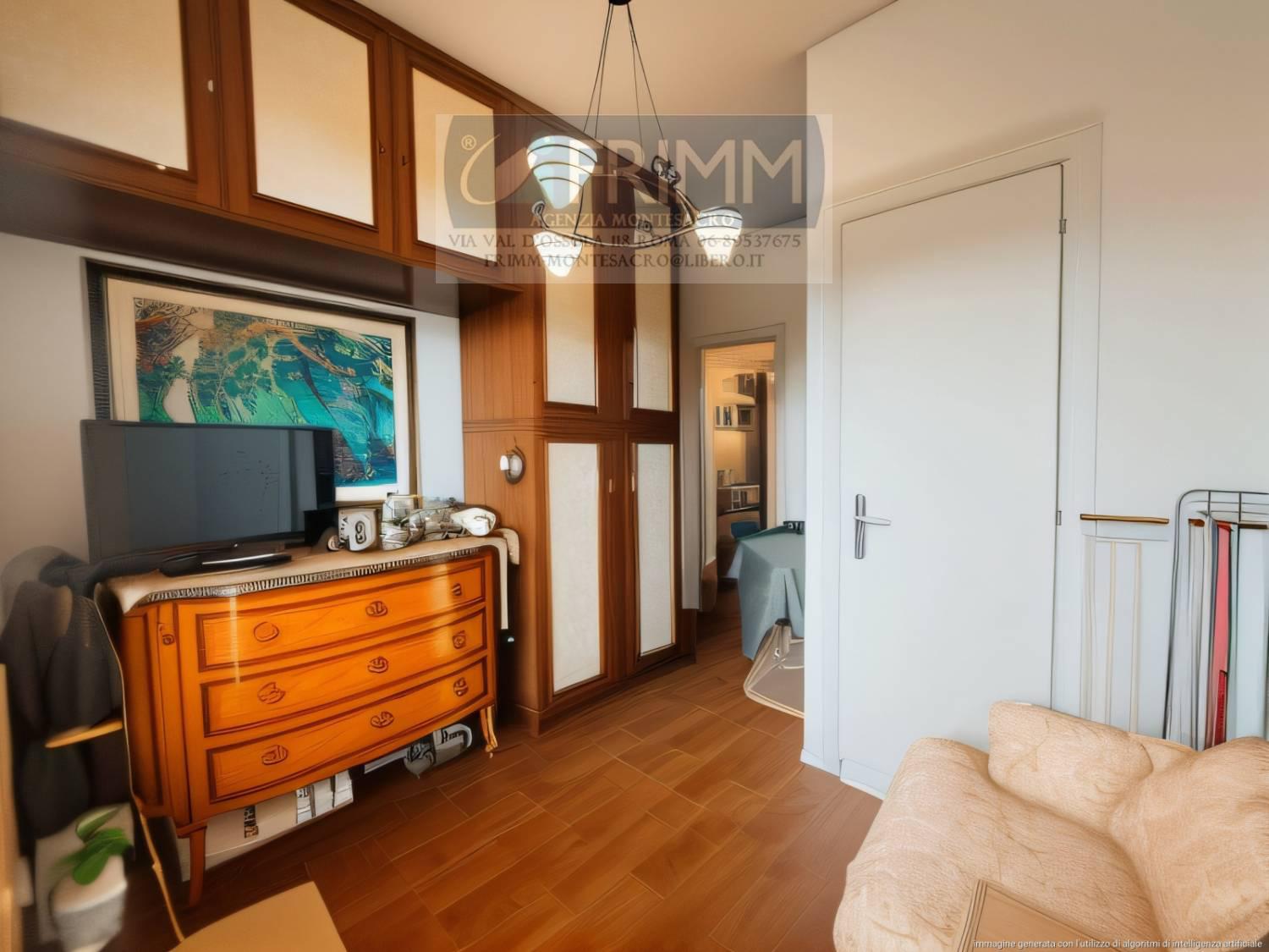 Trilocale con box doppio a Roma