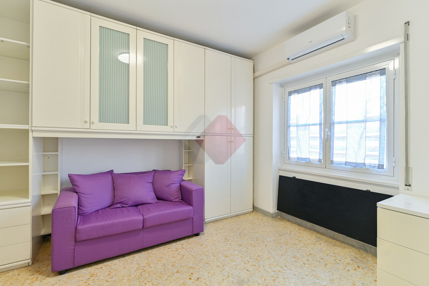 Monolocale arredato in affitto a Roma