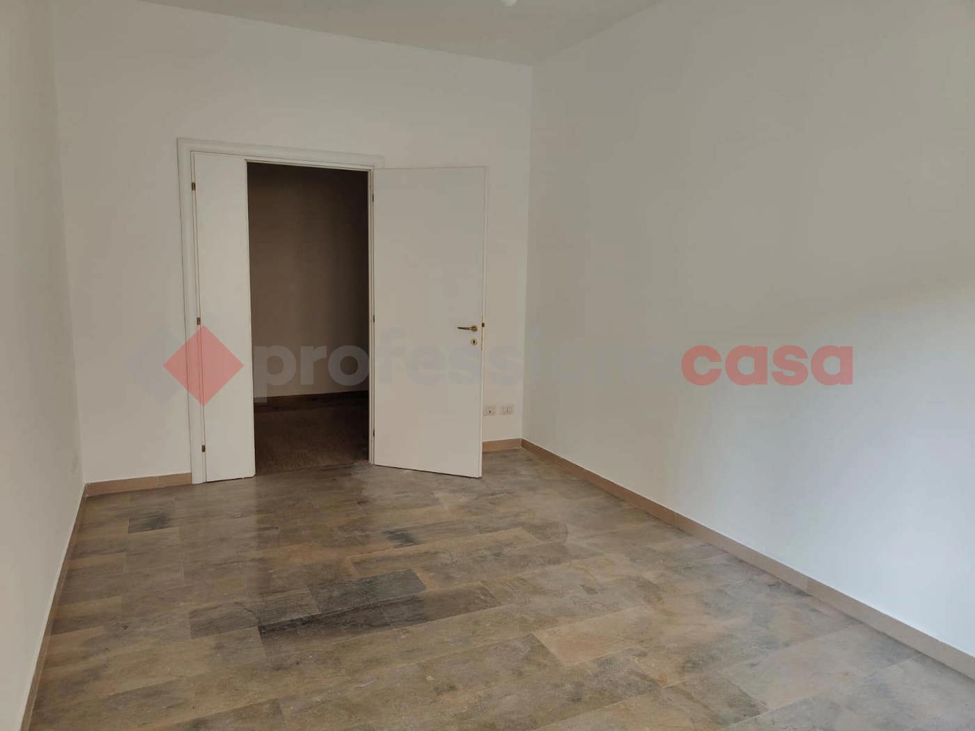 Bilocale ristrutturato a Roma