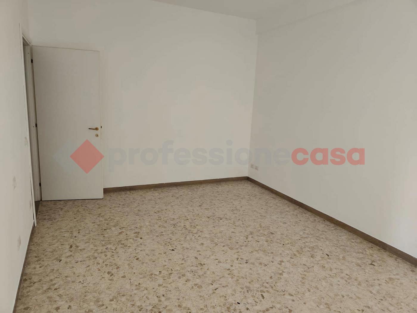 Bilocale ristrutturato a Roma