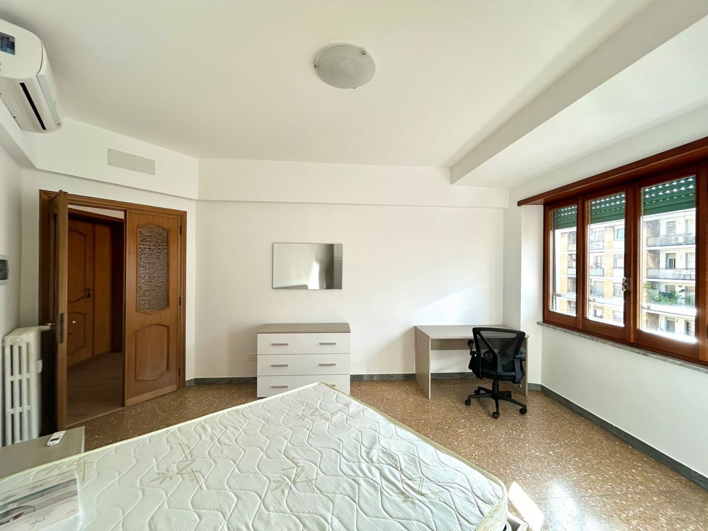 Monolocale arredato in affitto a Roma