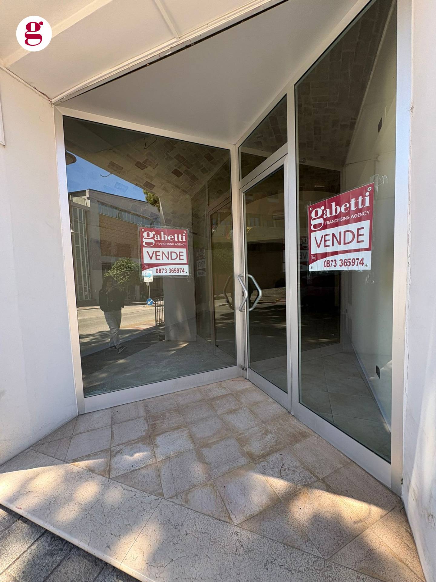 Locale commerciale in vendita a Vasto, Vasto Paese