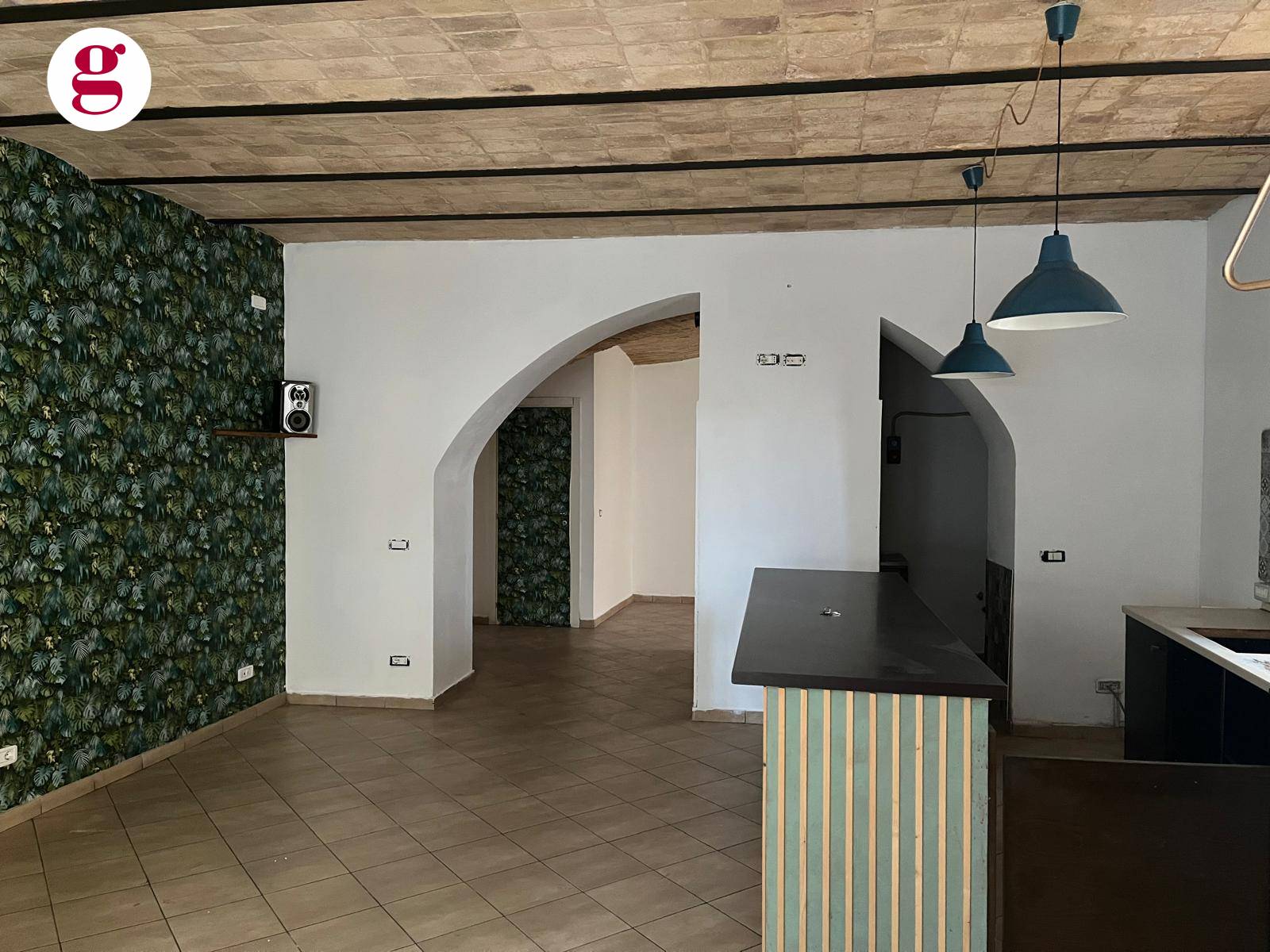 Locale commerciale in affitto a Vasto, Vasto Paese