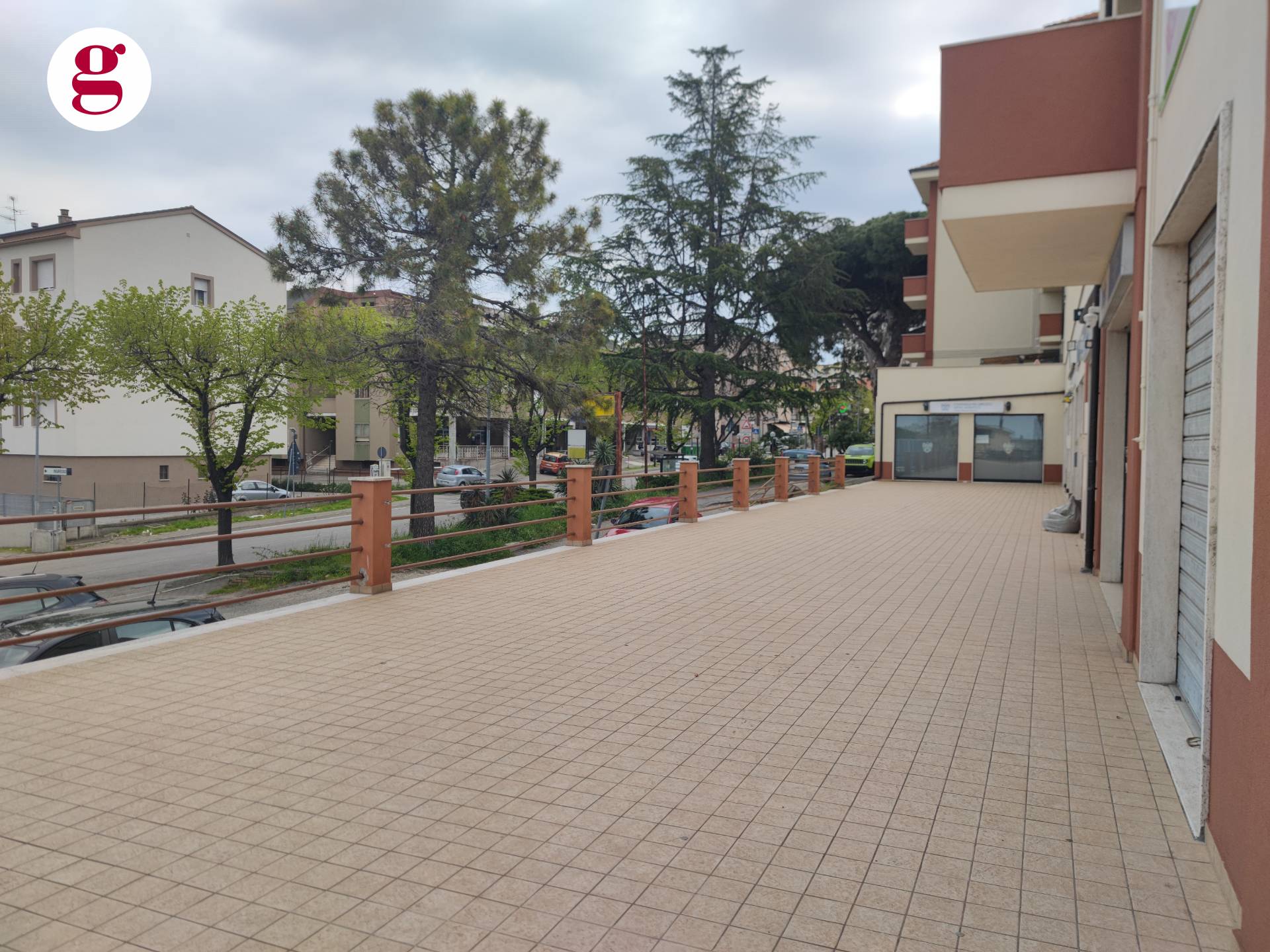 Locale commerciale in vendita a Vasto, Vasto Paese