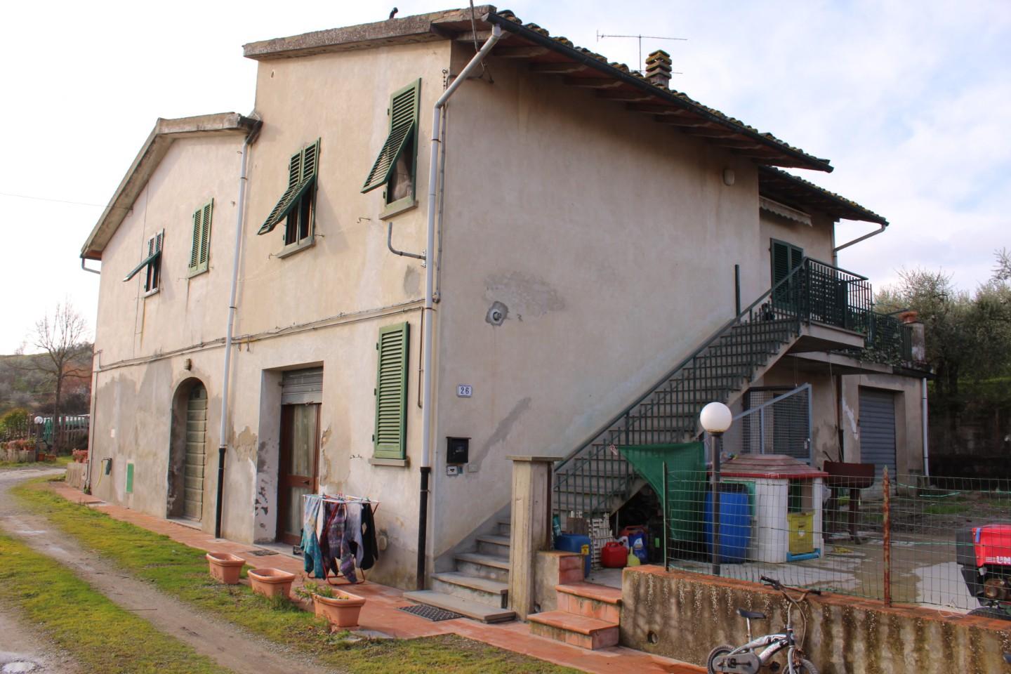 Casa indipendente con giardino a Castelfiorentino
