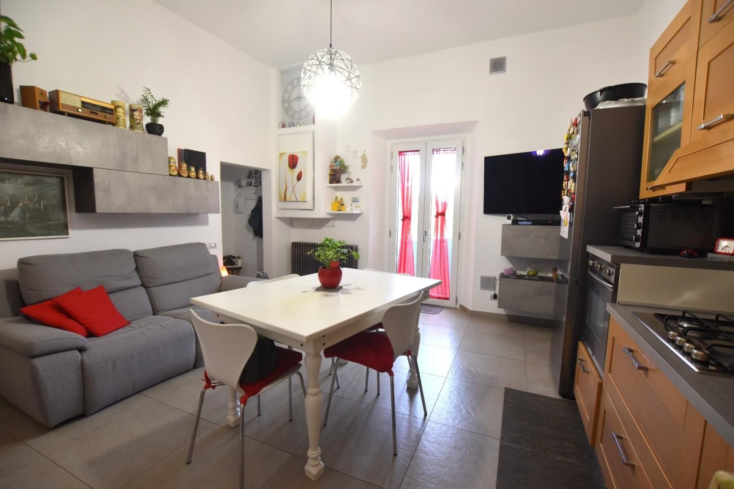 Trilocale con terrazzo a Castelfiorentino