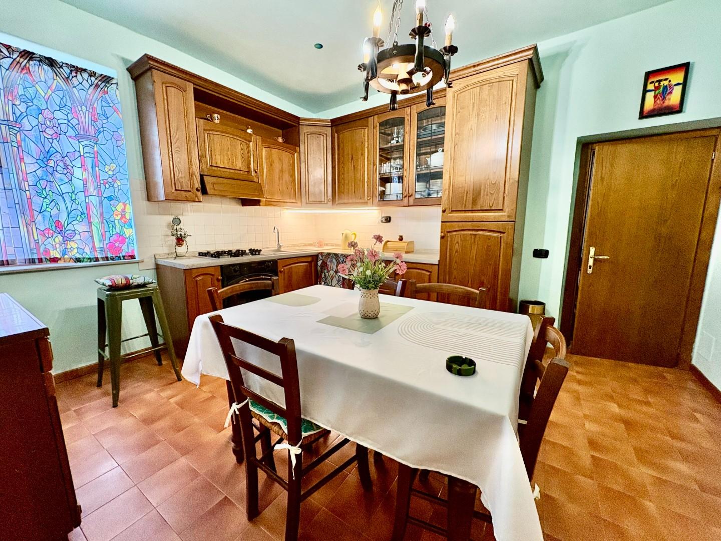 Quadrilocale in vendita, Montaione mura