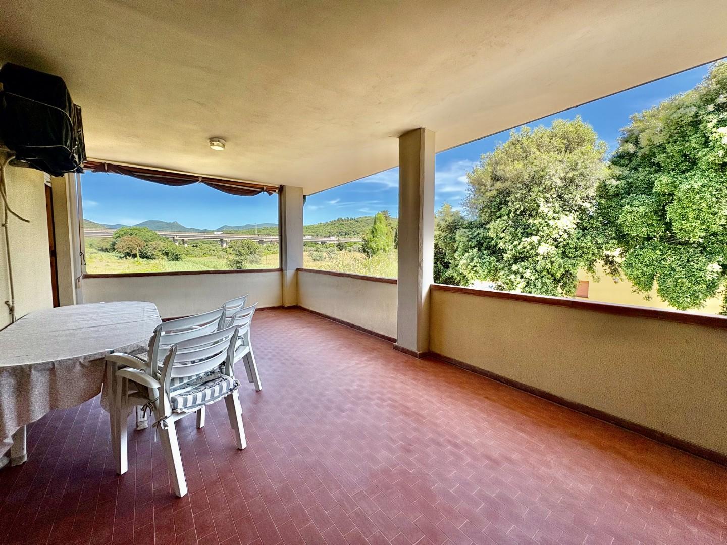 Trilocale con terrazzo a San Vincenzo