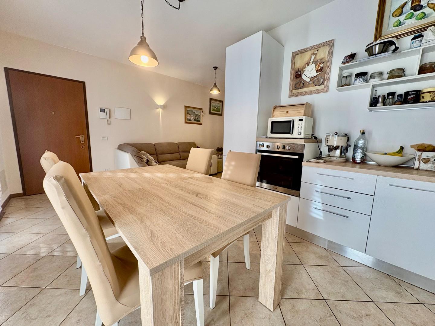 Trilocale con terrazzi, Castelfiorentino petrazzi