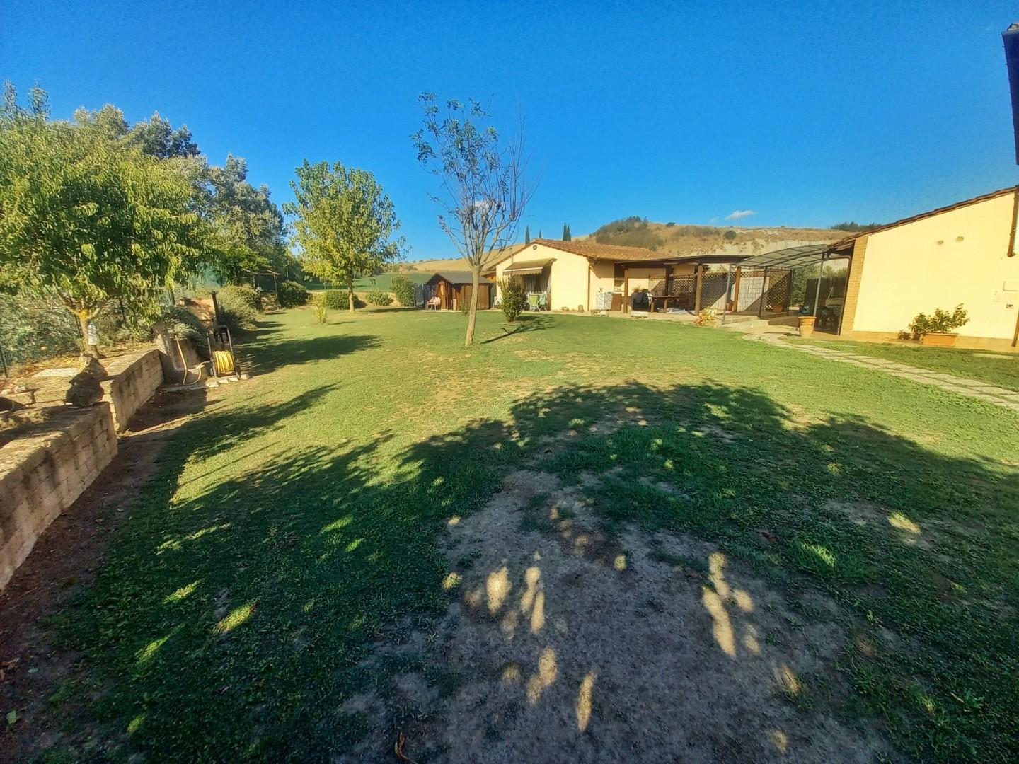 Rustico con giardino a Castelfiorentino