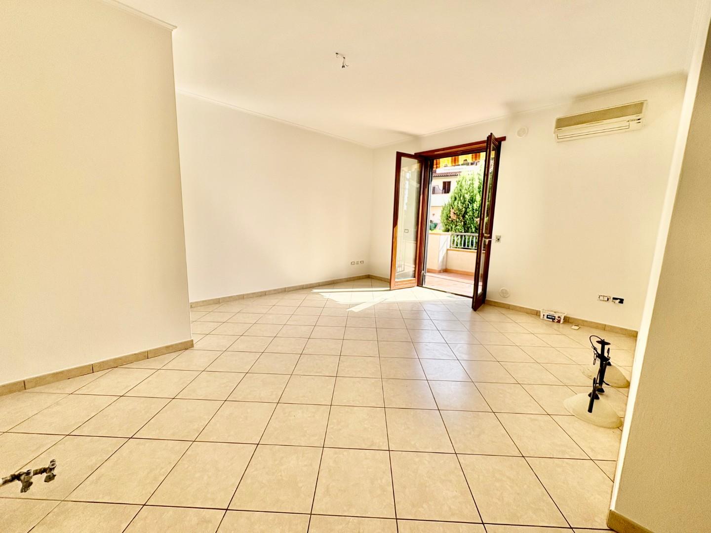 Trilocale con terrazzo a Montaione