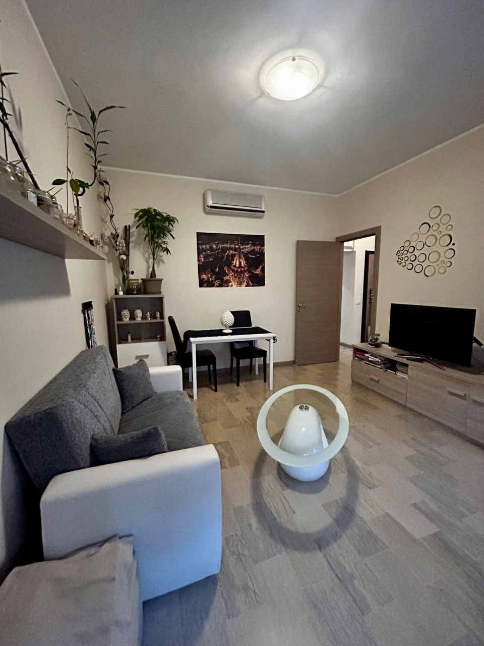 Bilocale arredato in affitto a Milano