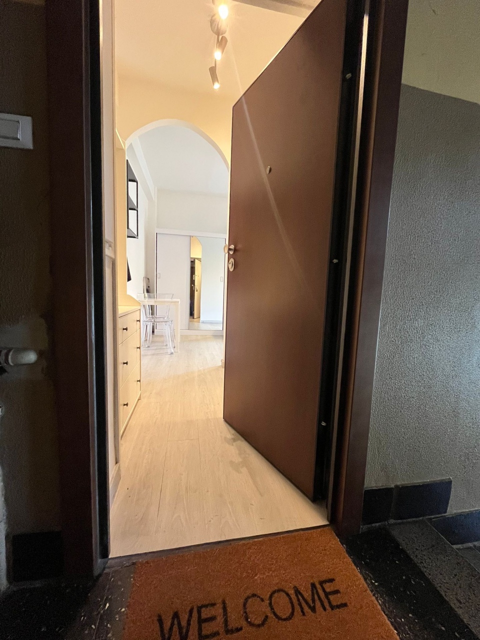 Monolocale arredato in affitto a Milano