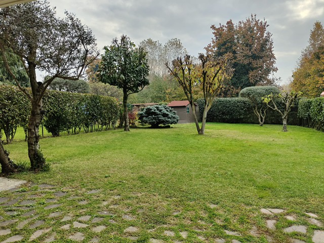 Villa in vendita a Paderno Dugnano