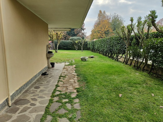 Villa in vendita a Paderno Dugnano