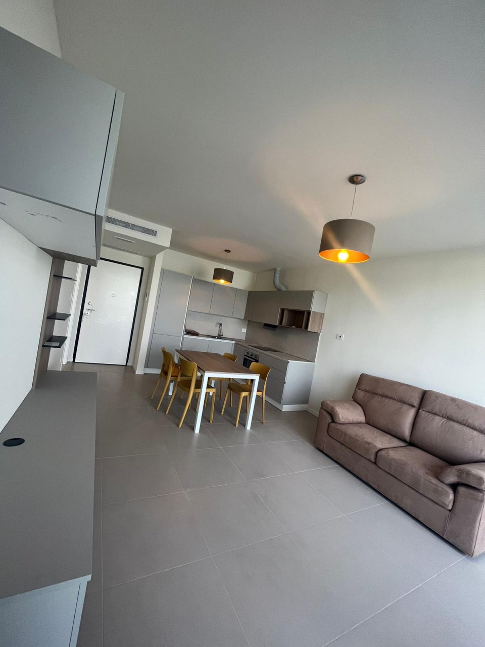 Bilocale con terrazzo a Cassina de' Pecchi