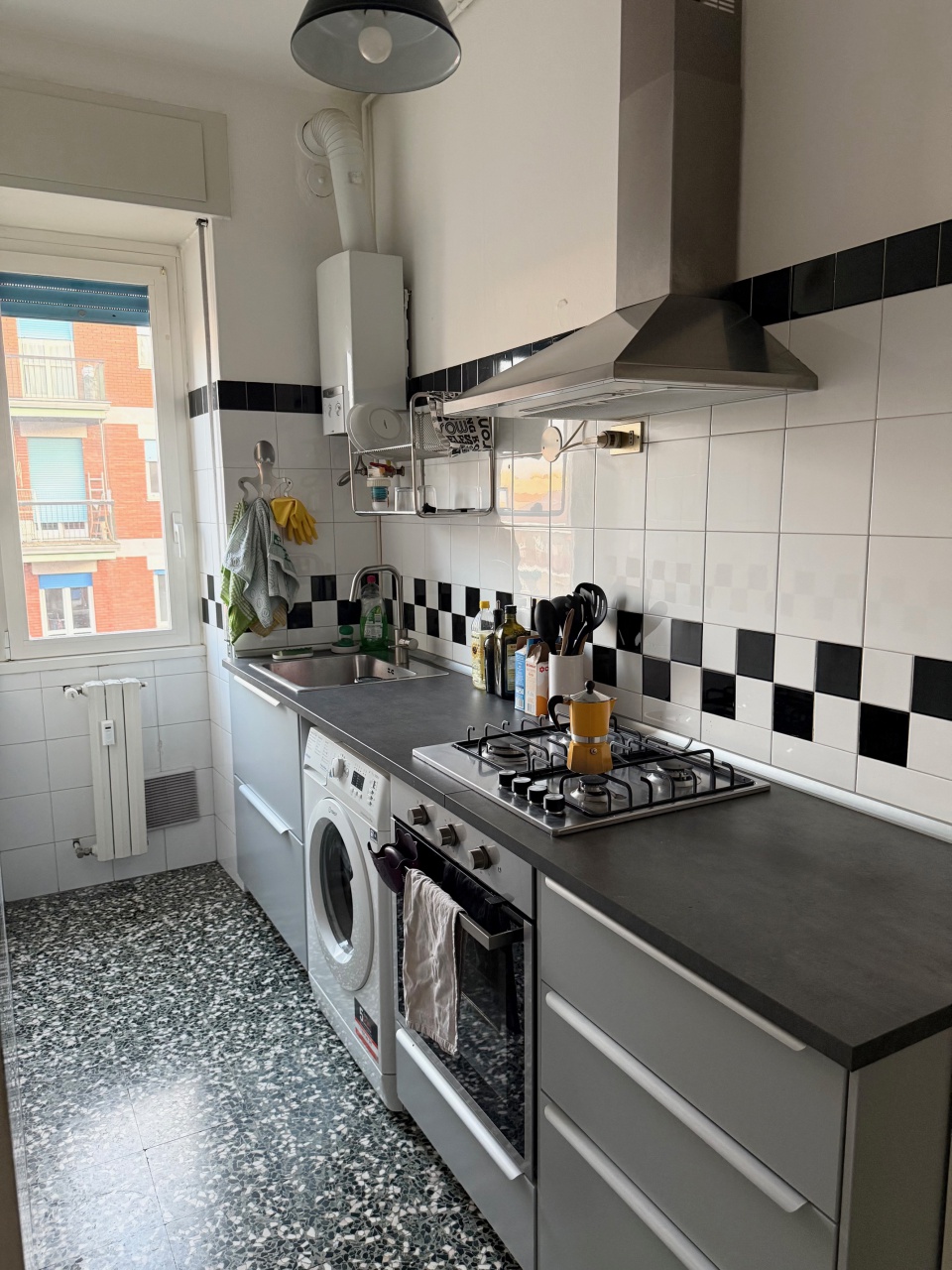 Bilocale arredato in affitto a Milano