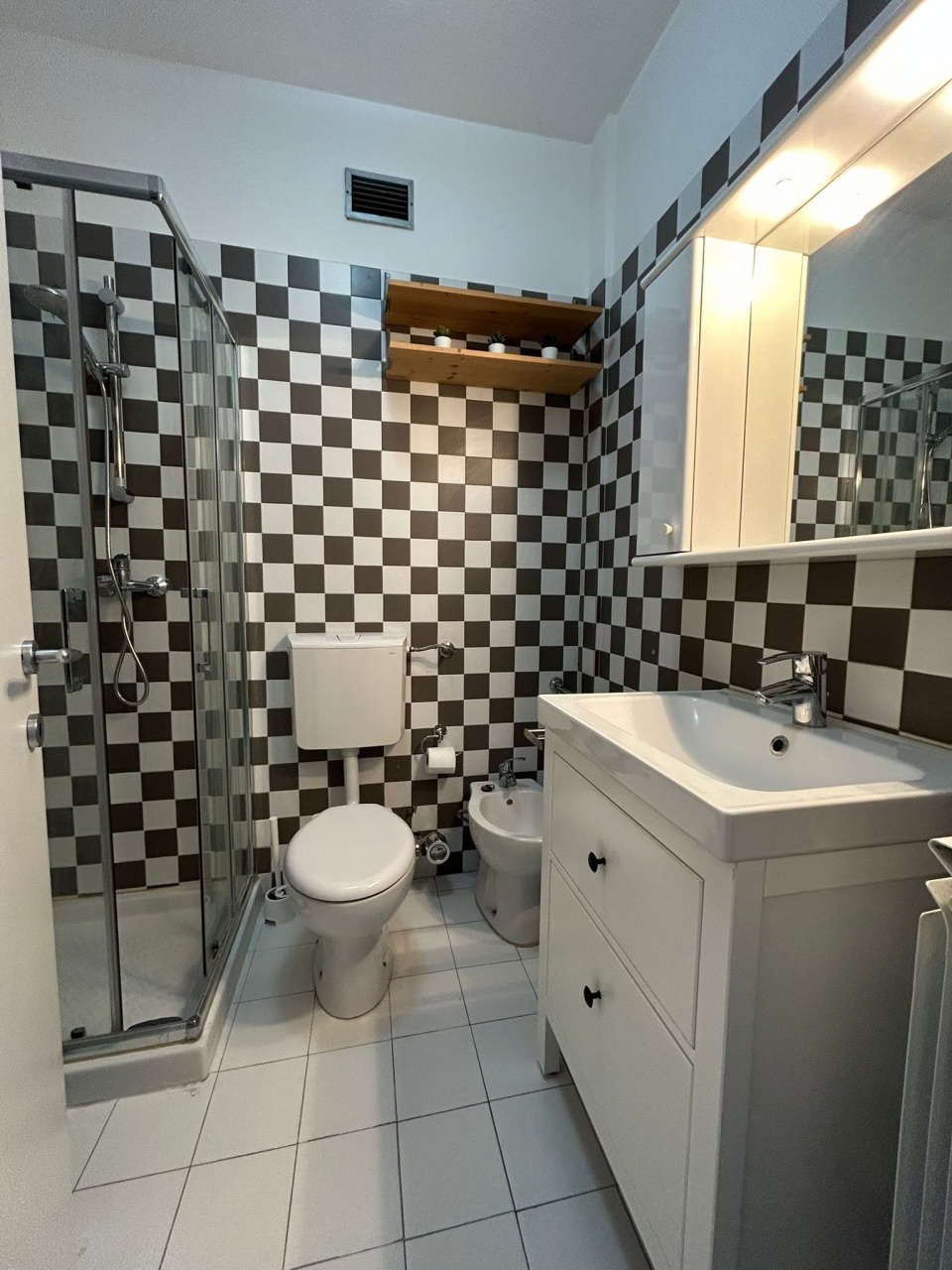 Bilocale arredato in affitto a Vedano al Lambro