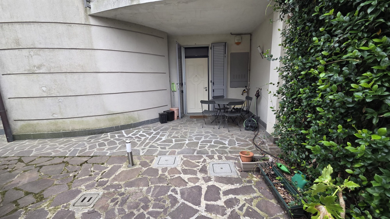 Trilocale arredato in affitto a Vimodrone