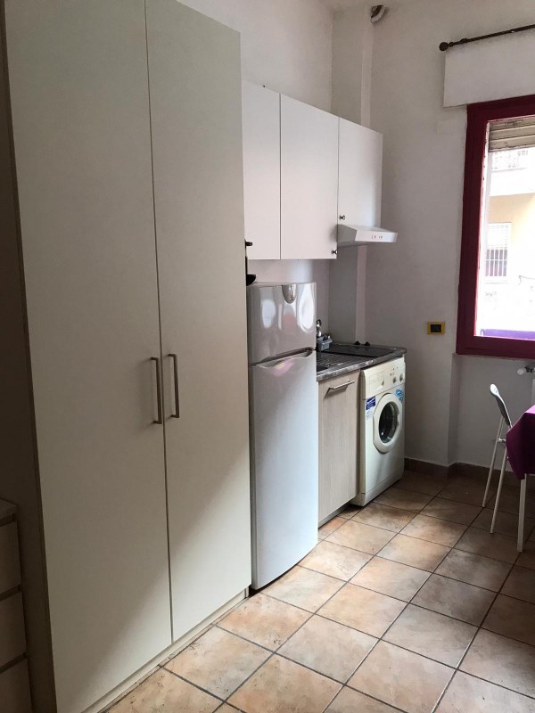 Monolocale arredato in affitto a Milano