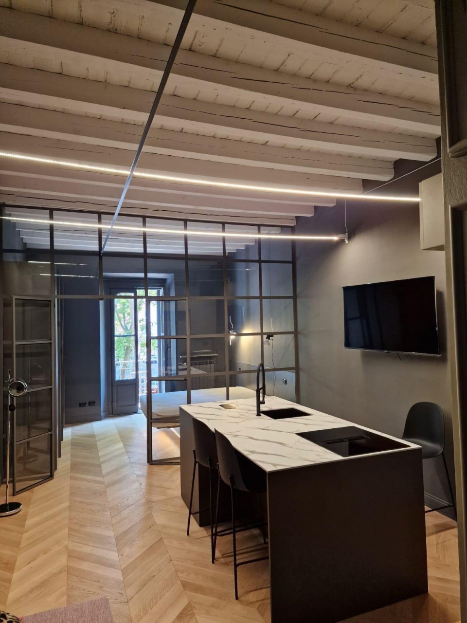 Bilocale arredato in affitto a Milano