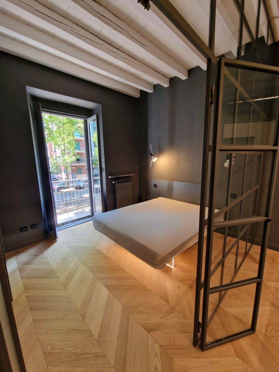 Bilocale arredato in affitto a Milano