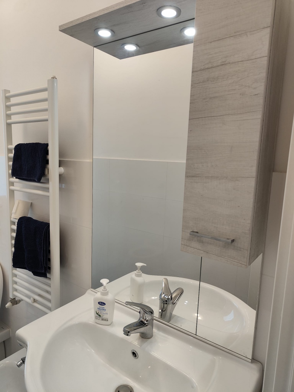 Bilocale arredato in affitto a Milano