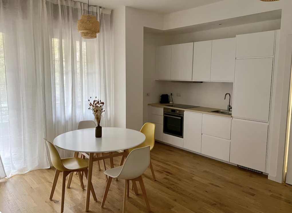 Trilocale arredato in affitto a Milano