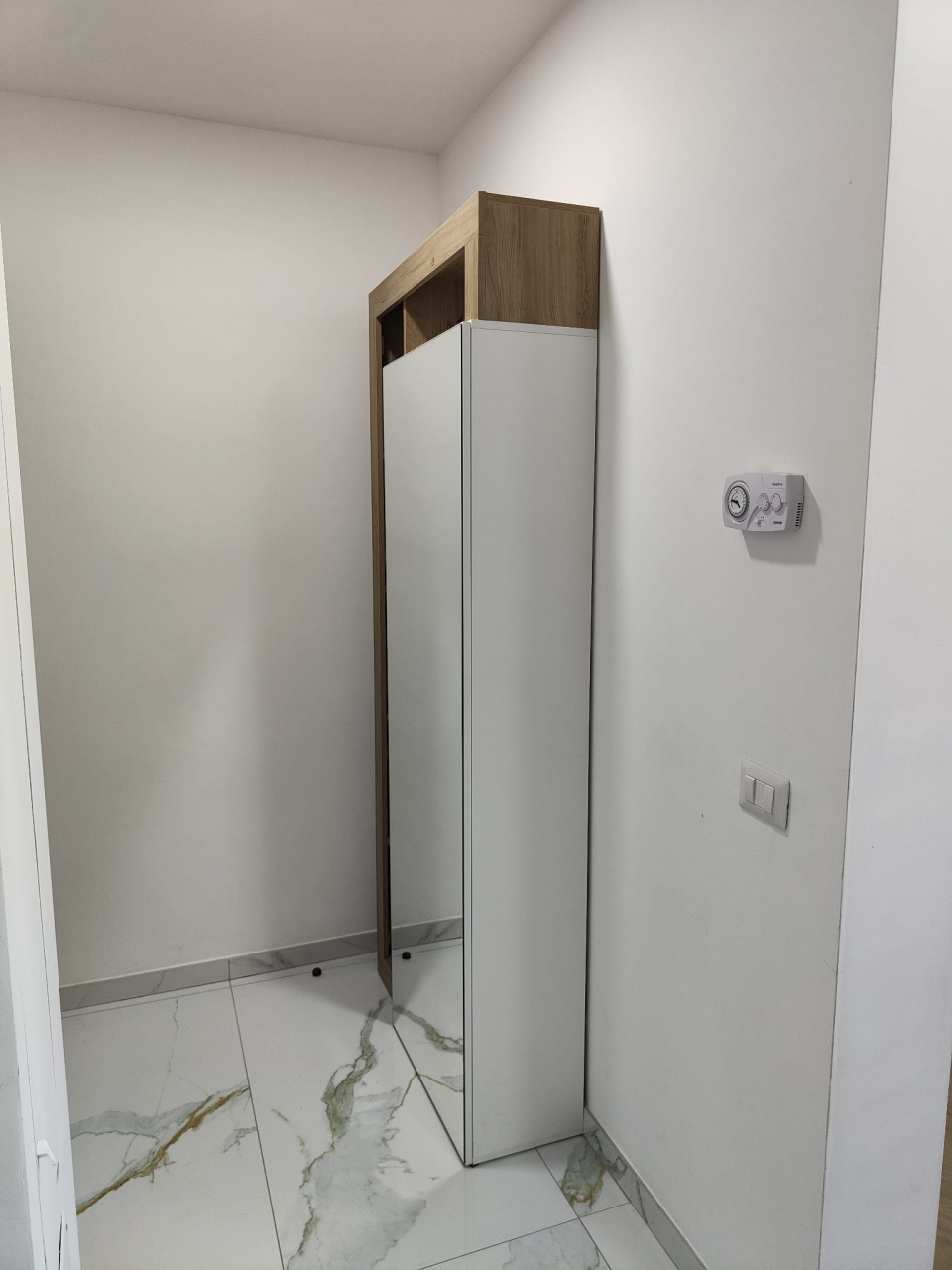 Trilocale arredato in affitto a Monza