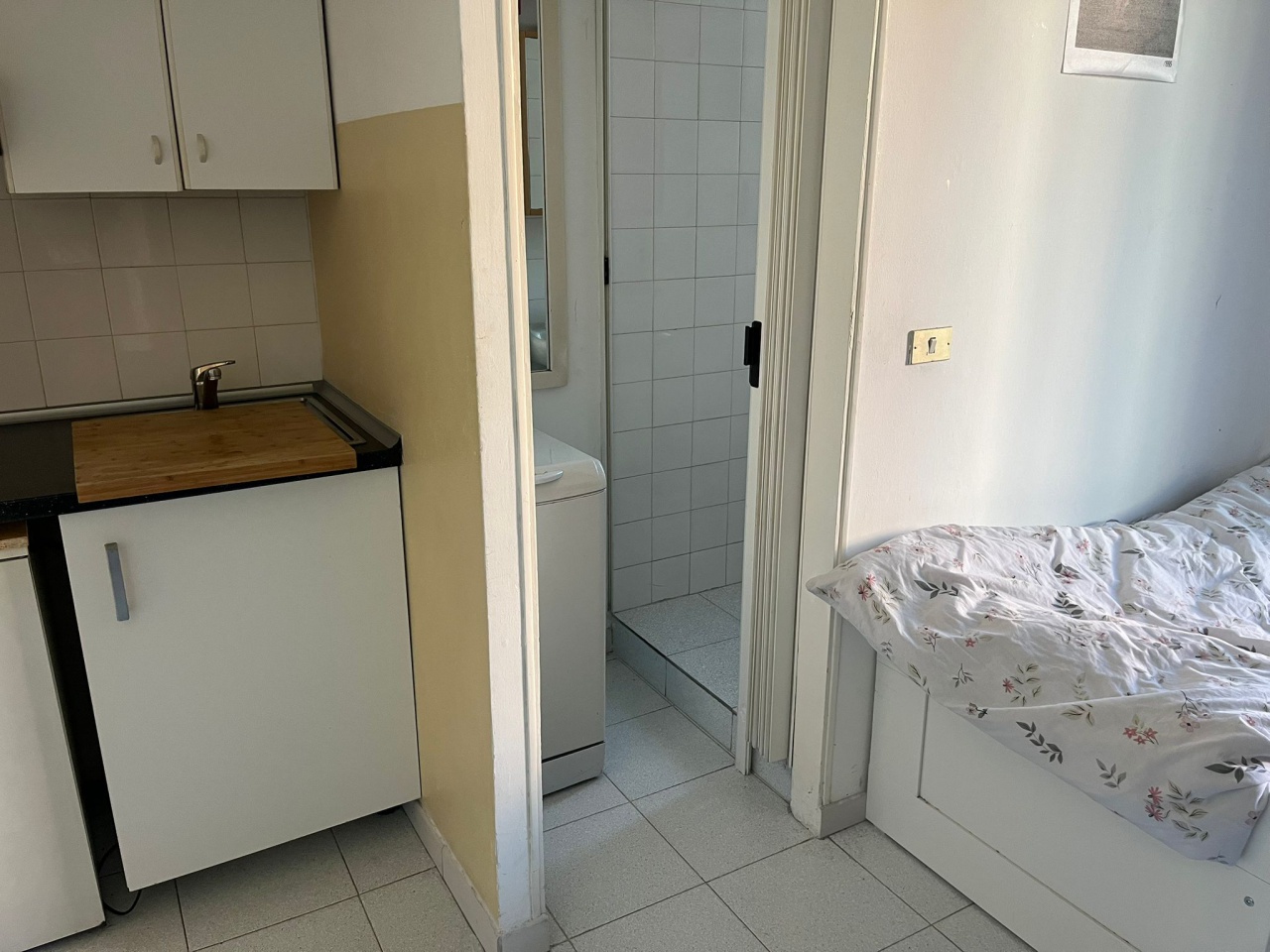 Monolocale arredato in affitto a Milano