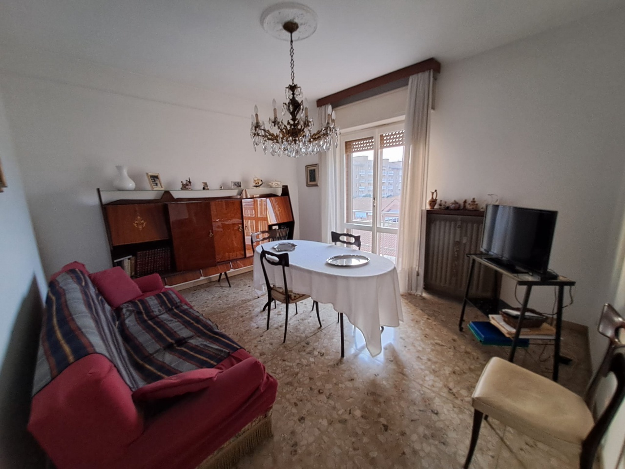 Trilocale con box a Cinisello Balsamo