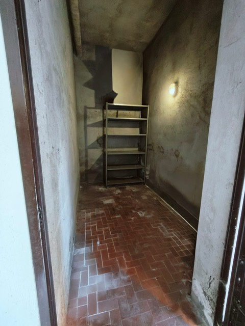 Trilocale con box a Monza