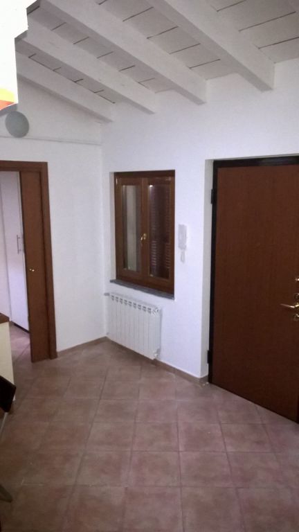 Monolocale arredato in affitto in via san fruttuoso, Monza