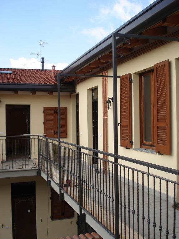 Monolocale arredato in affitto in via san fruttuoso, Monza