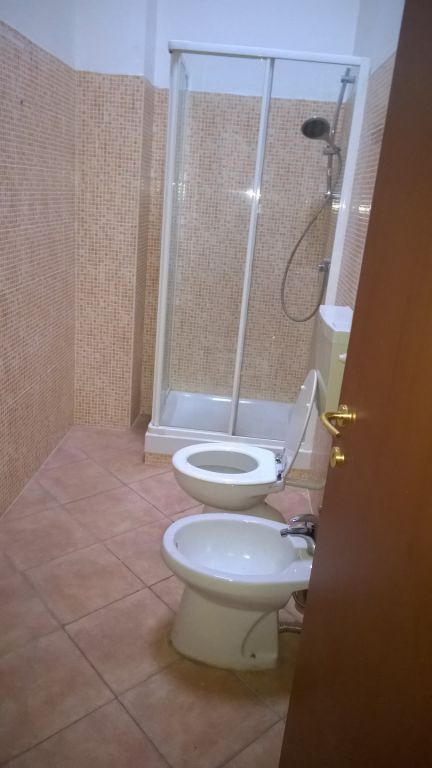 Monolocale arredato in affitto in via san fruttuoso, Monza
