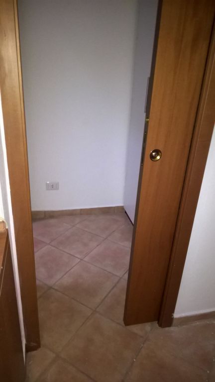 Monolocale arredato in affitto in via san fruttuoso, Monza
