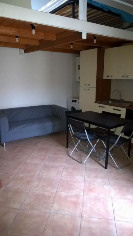Monolocale arredato in affitto in via san fruttuoso, Monza