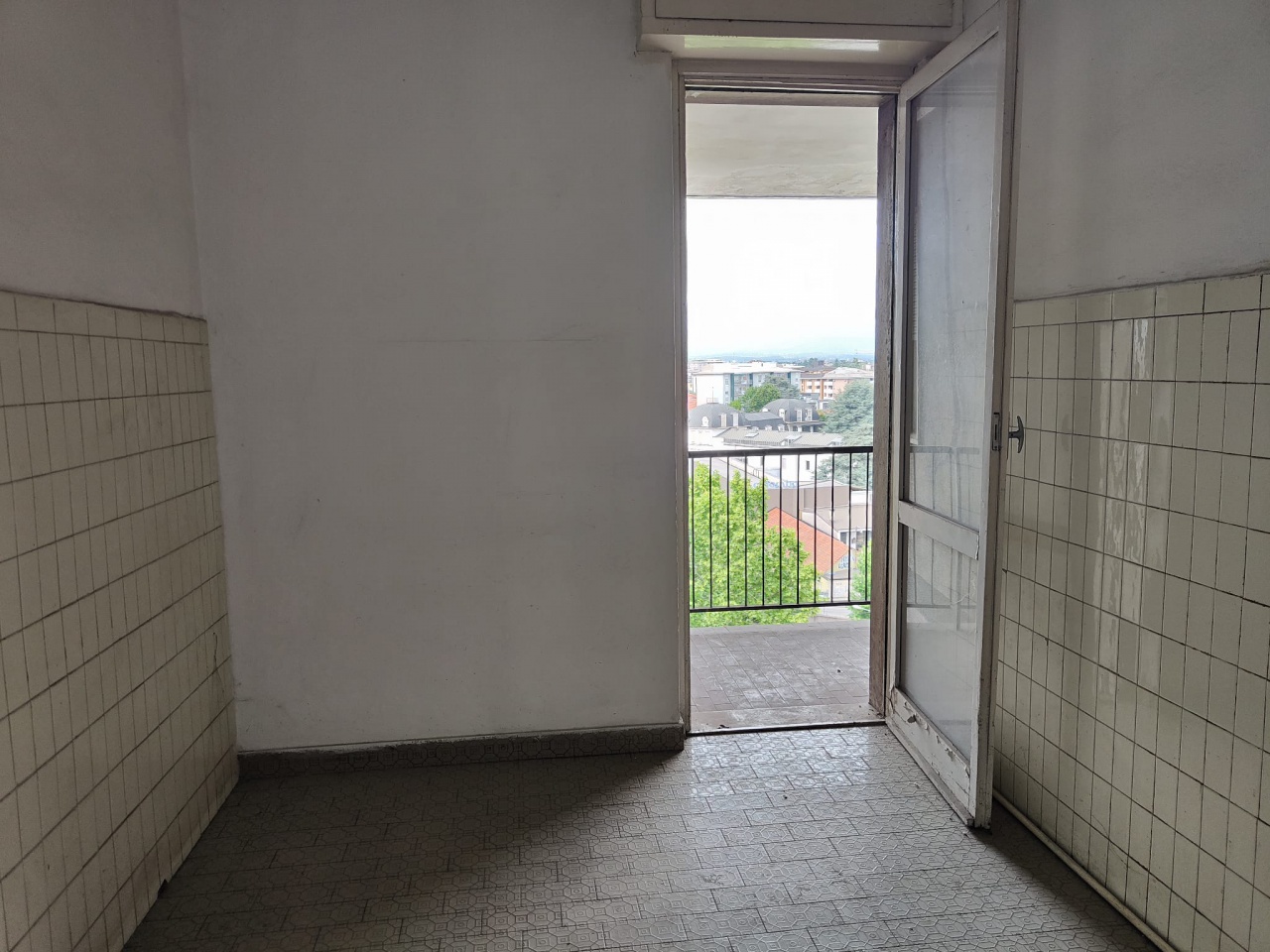 Trilocale da ristrutturare a Lissone
