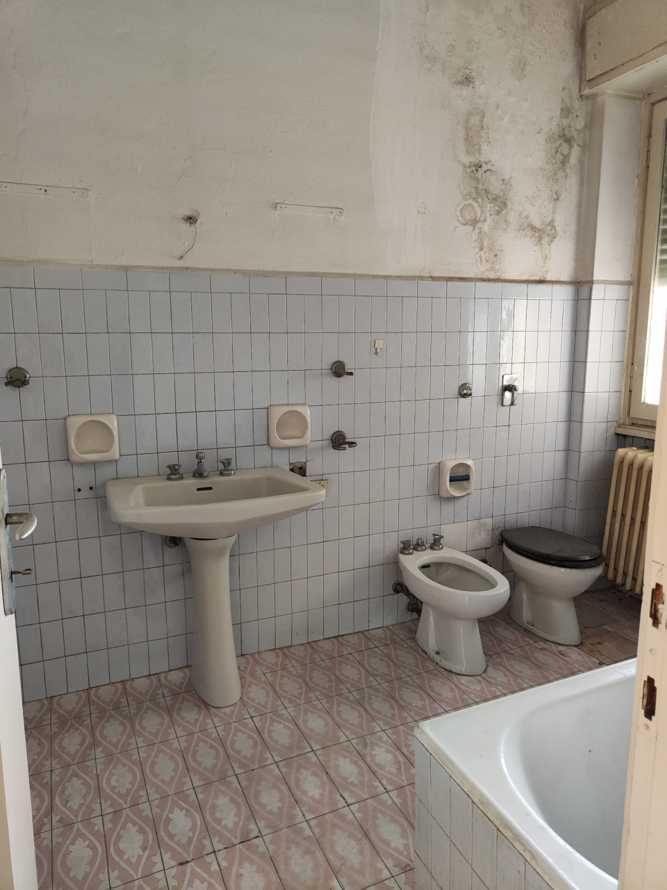 Trilocale da ristrutturare a Lissone