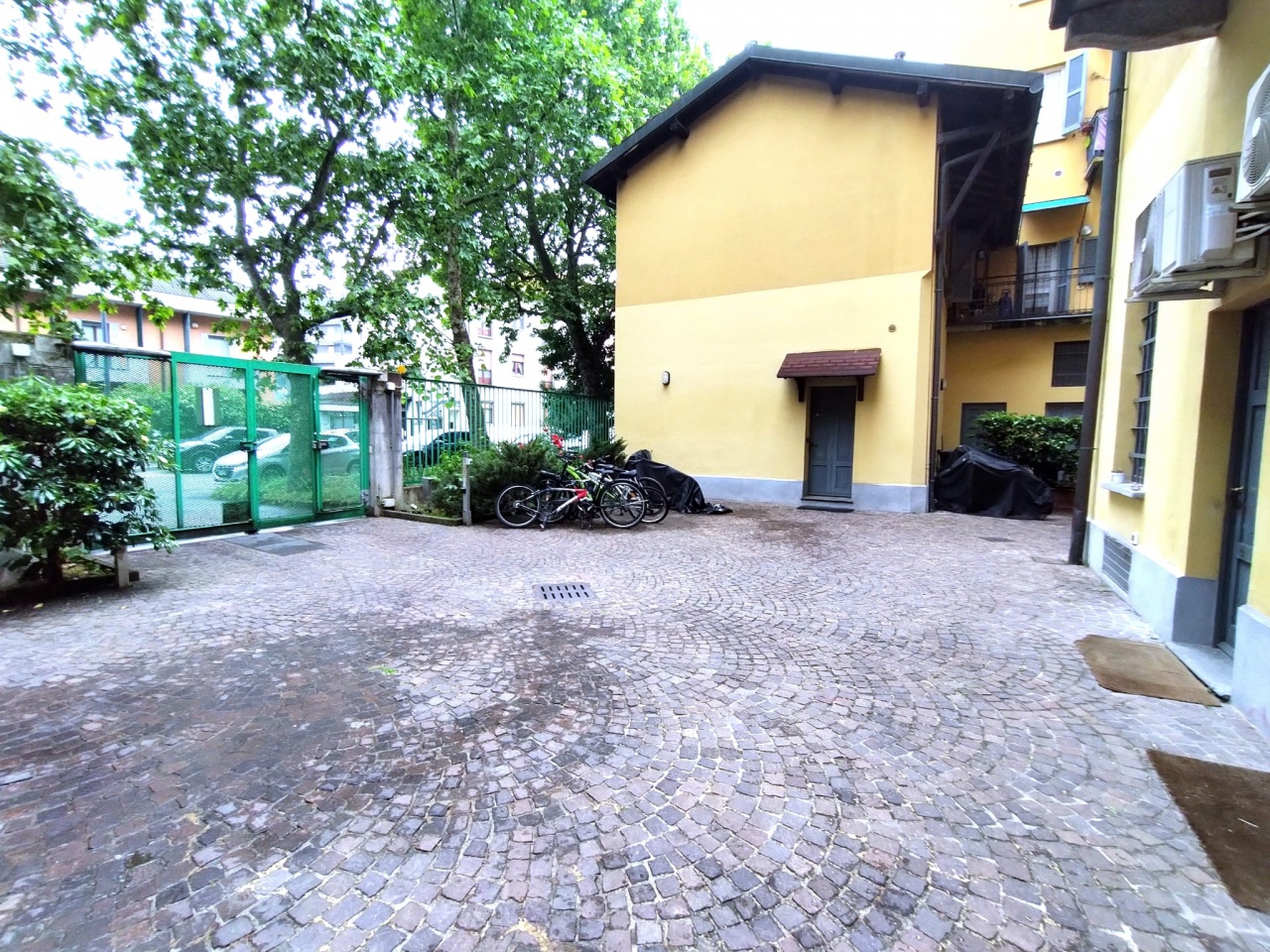 Bilocale arredato in affitto a Milano