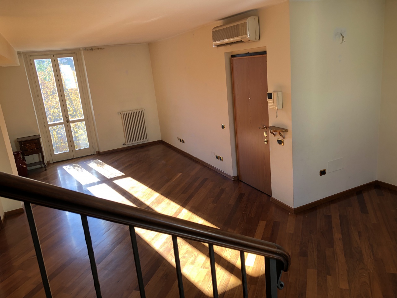 Quadrilocale con terrazzo a Monza