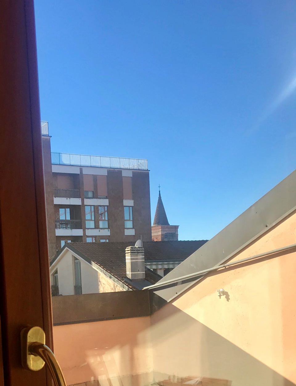 Quadrilocale con terrazzo a Monza