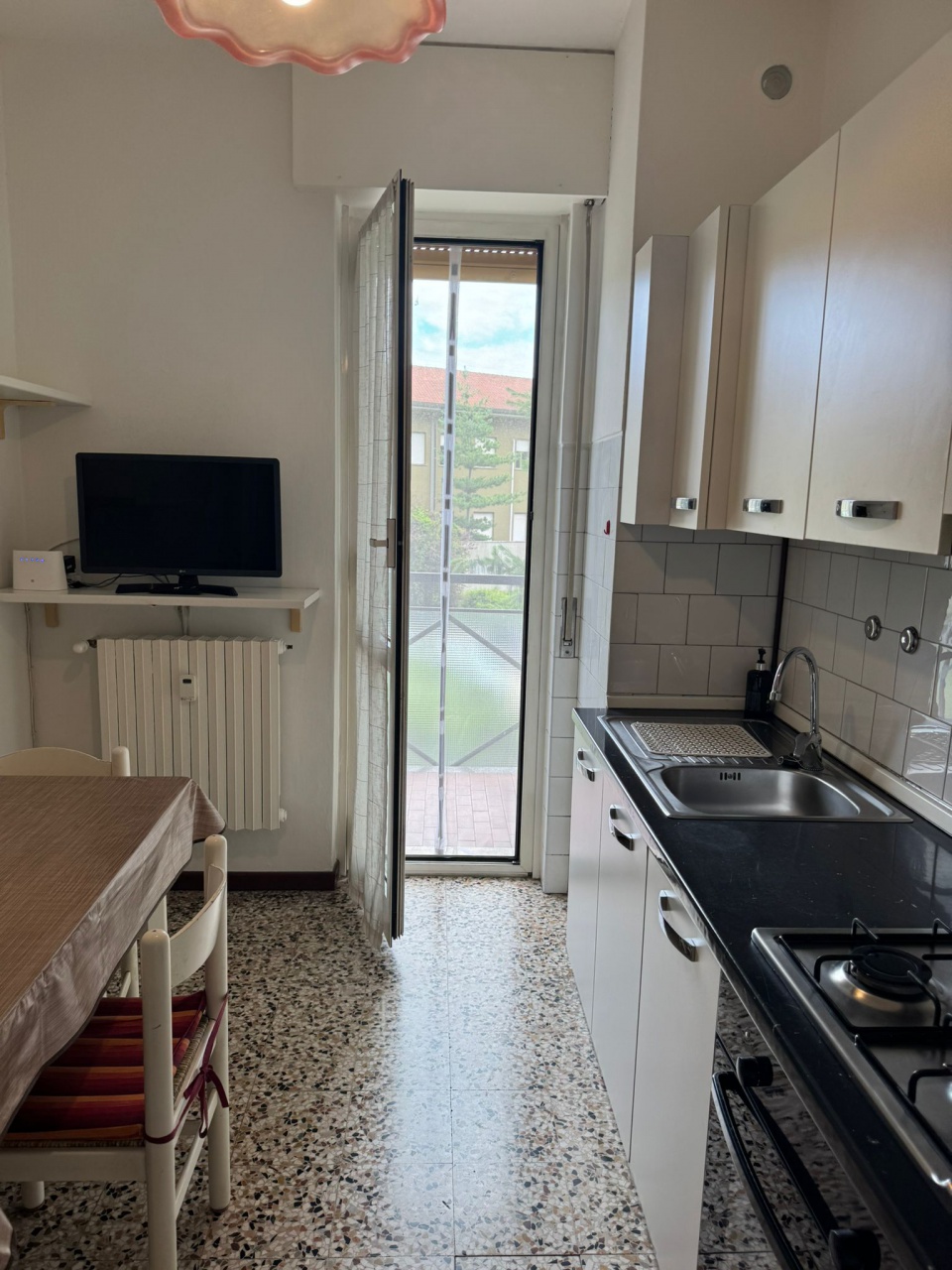 Monolocale arredato in affitto a Milano