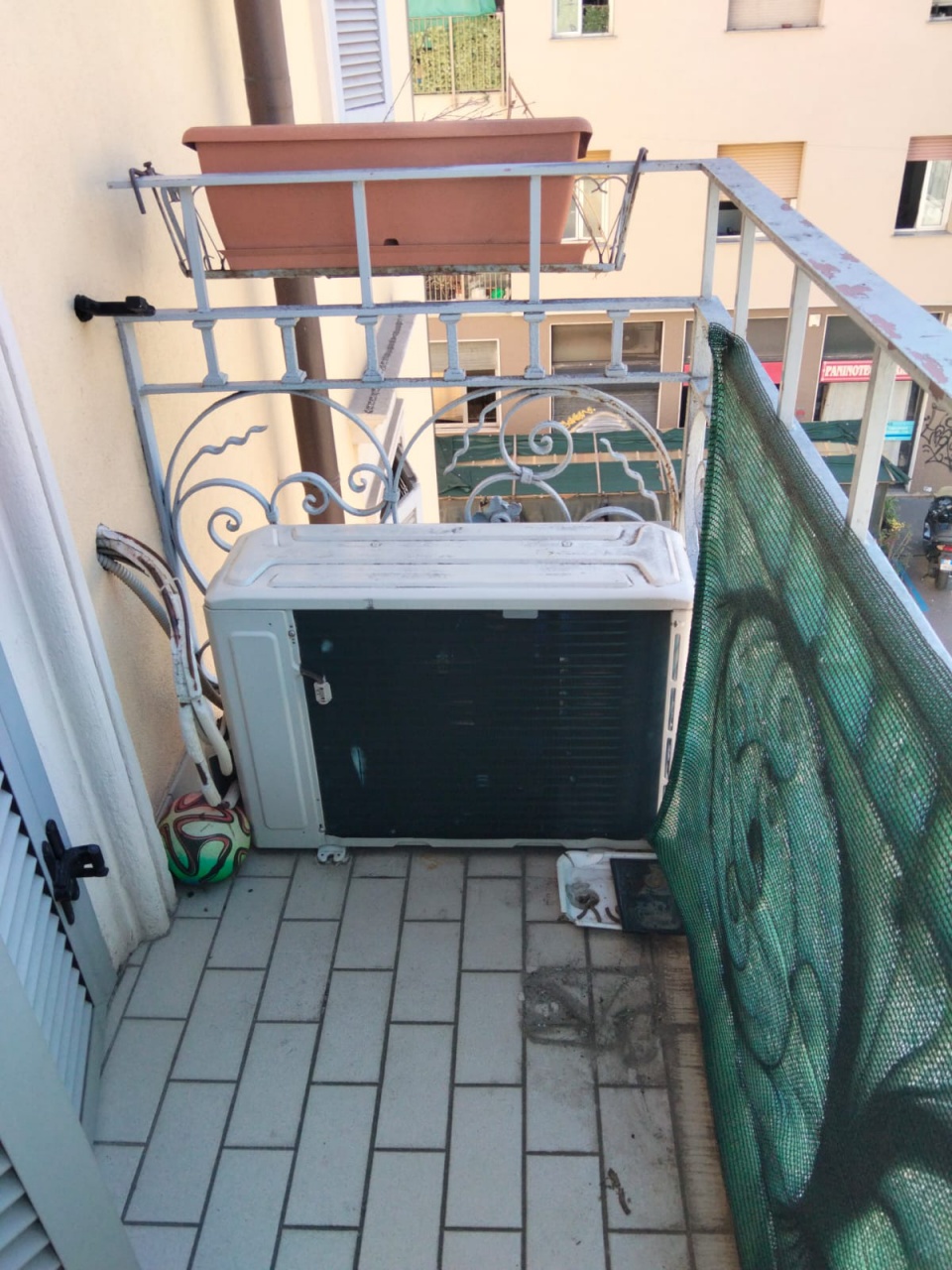 Bilocale arredato in affitto a Milano