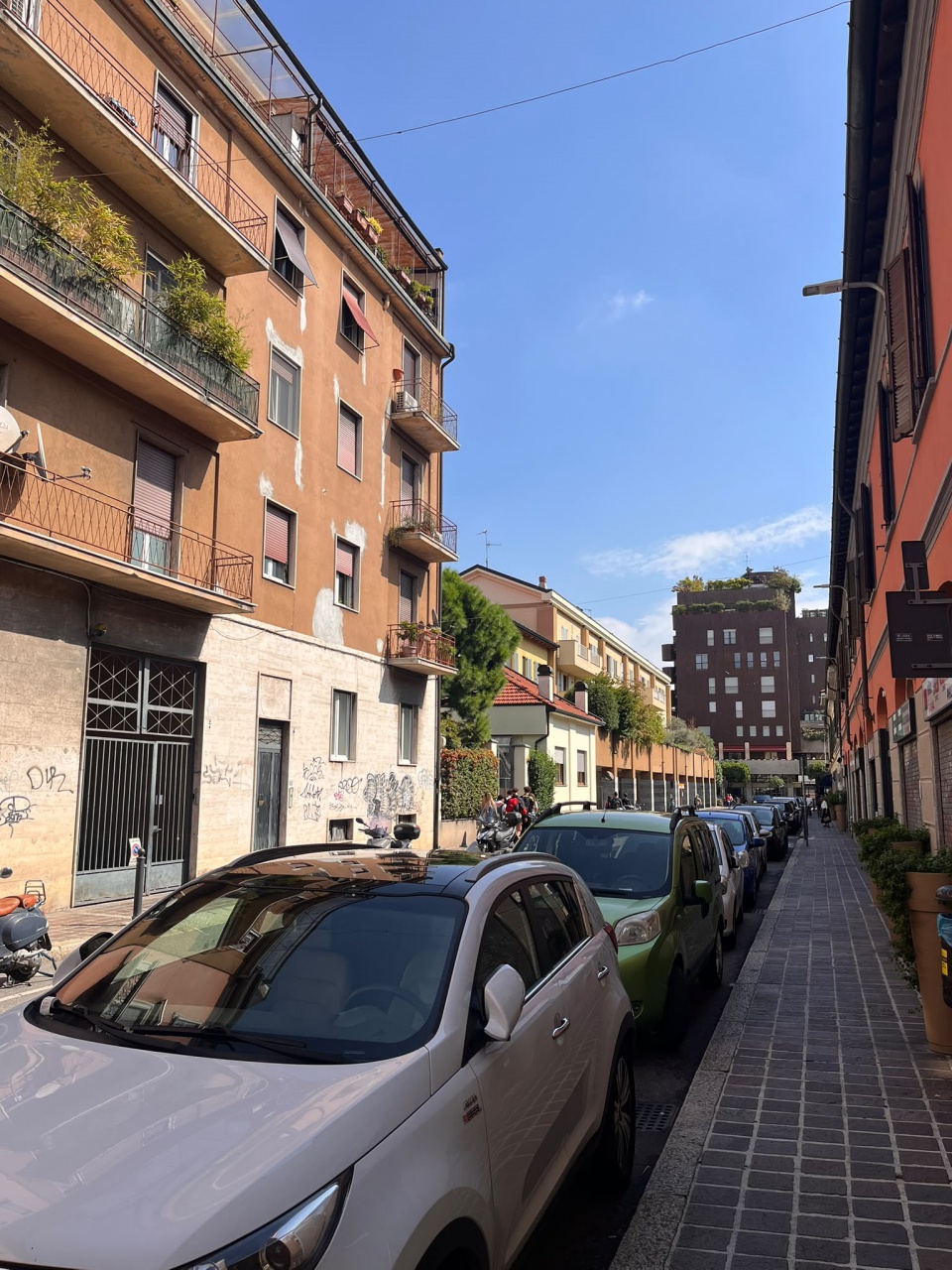 Trilocale arredato in affitto a Monza